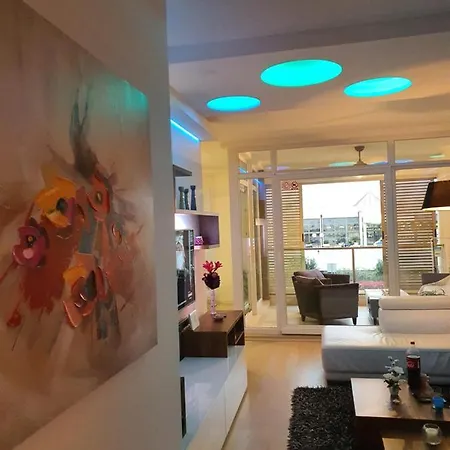 Апартаменти Adela 3 Morska Vila *