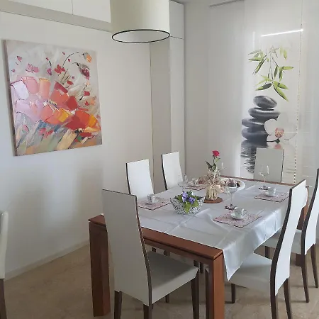 Adela 3 Morska Vila *