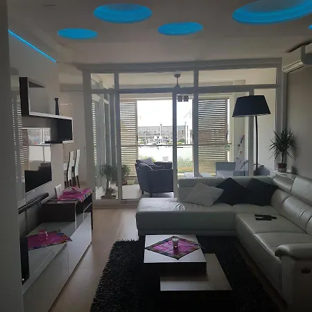 Adela 3 Morska Vila Διαμέρισμα *